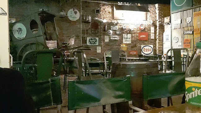 Opinii despre 𝒱𝒾𝒹𝑜́𝓃 – ʙᴀʀ [Cerro de las Rosas] în Córdoba - Gastronomía y hostelería