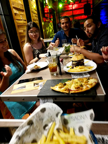 Opinii despre Saona Lounge Bar în Neuquén - Gastronomía y hostelería