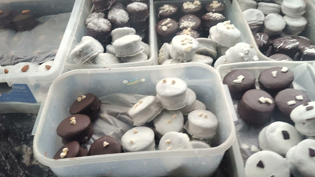 Opinii despre Alfajores artesanales "Los alfajores de Carla" în Puerto Madryn - Gastronomía y hostelería