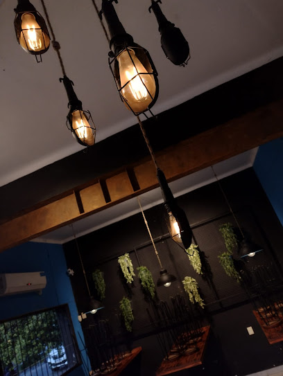 Cabo Blanco fast food