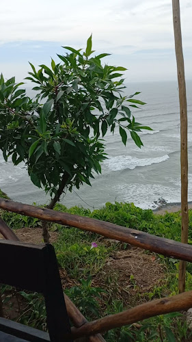 VXJ3+9VW, Mal. de la Marina, Miraflores 15074, Perú