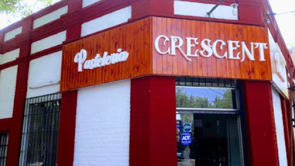 Crescent Pasteleria