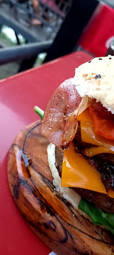 Opinii despre Terraza Cafeteria - Restaurante în Gualeguaychú - Gastronomía y hostelería