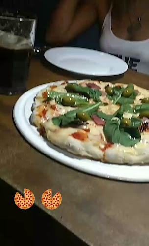 Opinii despre Bauta Pizza în Bahía Blanca - Gastronomía y hostelería