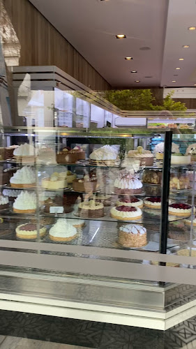 Opinii despre Panadería y Confiteria Marchelo în Olivos - Gastronomía y hostelería