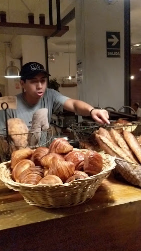 Santiago De Compostela 167, La Molina 15026, Perú