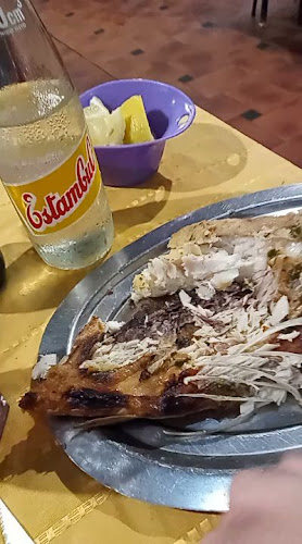 Opinii despre El Quincho de Chiquito în Santa Fe de la Vera Cruz - Gastronomía y hostelería