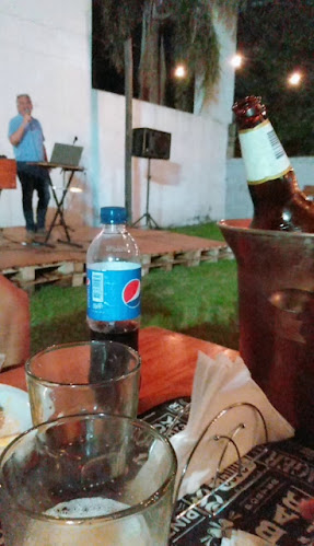 Opinii despre Blend Resto Pub în Avellaneda - Gastronomía y hostelería