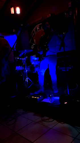 Diag. 9 de Julio 136, Q8302 Neuquén