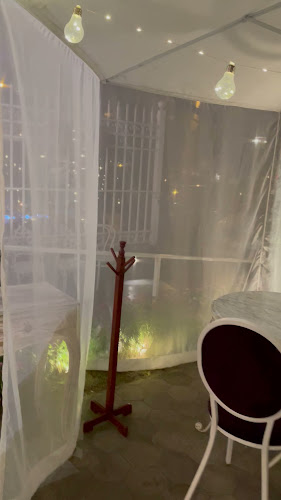 Opinii despre Las Bolena Tea Room & Restaurant în miraflores - Gastronomía y hostelería