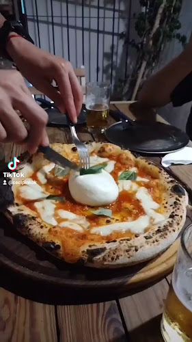 Opinii despre Troppo Pizzeria Napolitana în Santa Fe de la Vera Cruz - Gastronomía y hostelería