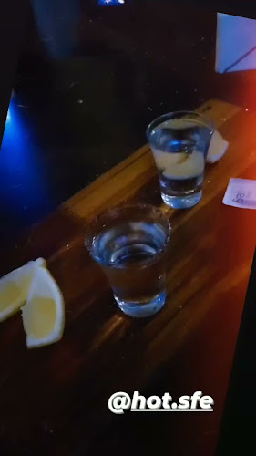 Opinii despre Hot Casa de Comidas în Santa Fe de la Vera Cruz - Gastronomía y hostelería