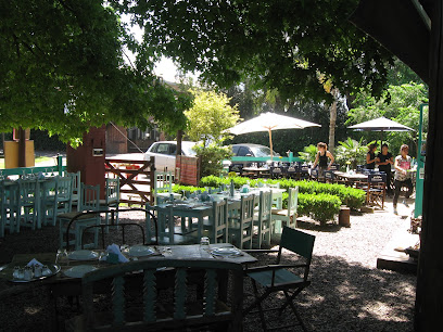 La T Parrilla y Restorán Natural