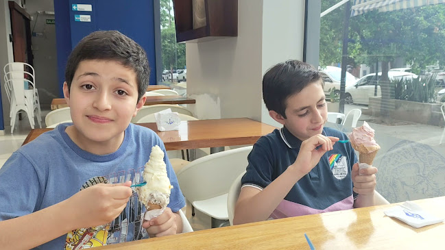 Opinii despre Blue Bell - Mate de Luna în San Miguel de Tucumán - Gastronomía y hostelería