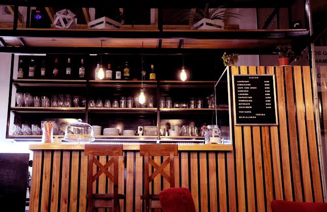 Opinii despre 285 Restaurant & Bar în Puerto Madryn - Gastronomía y hostelería