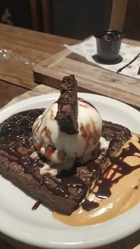 Opinii despre Glück Cervecería - zona Olavarría în Mar del Plata - Gastronomía y hostelería