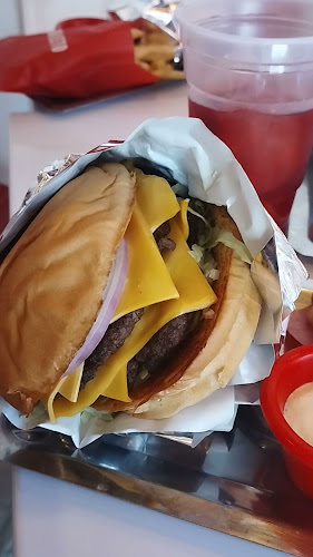 Opinii despre Bairoleto Hamburguesas în Mendoza - Gastronomía y hostelería