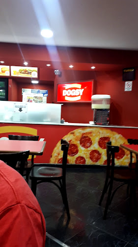 Opinii despre Dogsy Pizzas y Lomitos (Terminal de Tucumán) în San Miguel de Tucumán - Gastronomía y hostelería