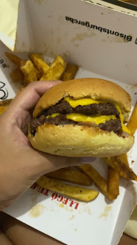 Opinii despre Bisont's Burger Nueva Córdoba în Córdoba - Gastronomía y hostelería