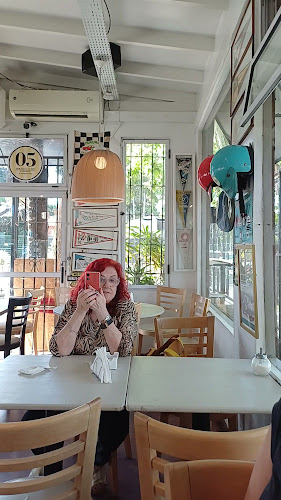 Opinii despre miradas al rio cafe en tigre în Gral. Pacheco - Gastronomía y hostelería