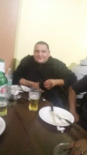 Opinii despre El viejo Juan în Gral. Pacheco - Gastronomía y hostelería