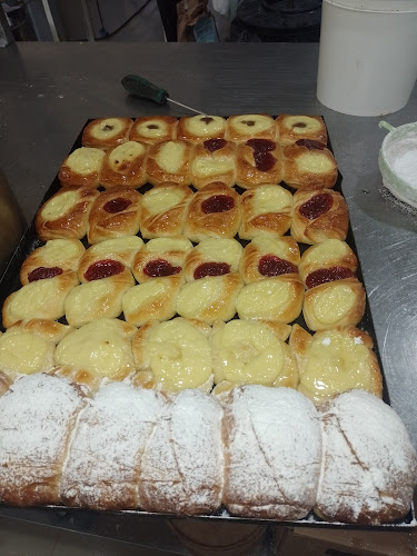 Panaderia Y Confiteria Dulce Tentaciones - Gastronomía y hostelería