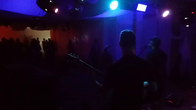 Oktubre Drugstore Bar - Santa Fe de la Vera Cruz