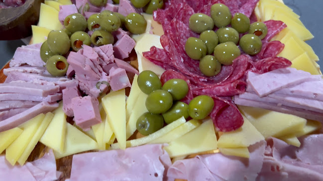 Opinii despre Fiambreria "El Faro" ventas por mayor y menor în Moreno - Gastronomía y hostelería