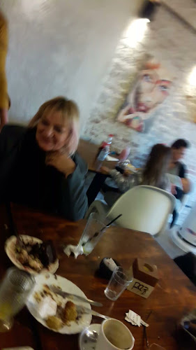 Comentarii opinii despre AC Cafetería Pastelería