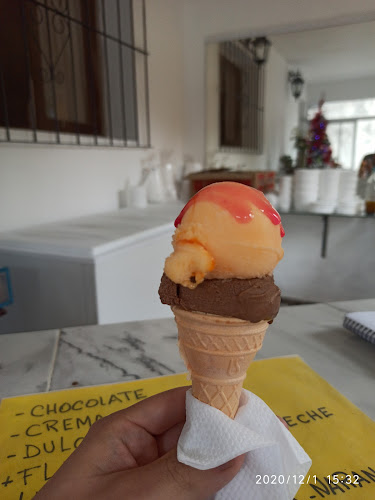 Via bana heladería San Luis