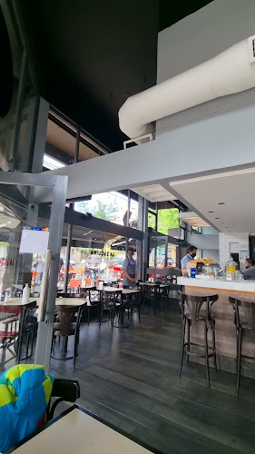 Opinii despre La Esquina de Güemes în Mar del Plata - Gastronomía y hostelería