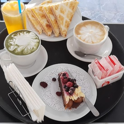 Comentarii opinii despre Tina cafetería