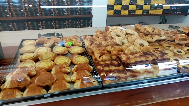 El Nazareno: Fábrica Familiar de Alfajores y Especialidades.