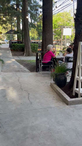 Petit Plaisir - Cdad. Jardin Lomas de Palomar