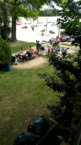 Opinii despre Restaurante Parrilla Fondeadero în Tigre - Gastronomía y hostelería