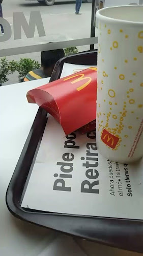 Opinii despre McDonald's - Parque Kennedy în miraflores - Gastronomía y hostelería