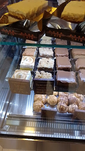 El Nazareno: Fábrica Familiar de Alfajores y Especialidades. - Córdoba