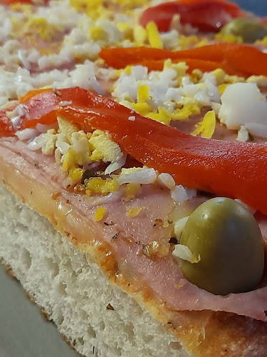 Pizza Uno Lleve - Gastronomía y hostelería