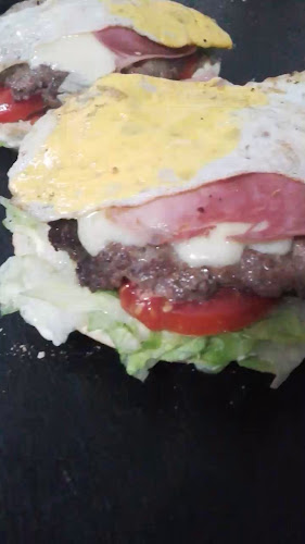 Opinii despre Burger Cueva în Corrientes - Gastronomía y hostelería
