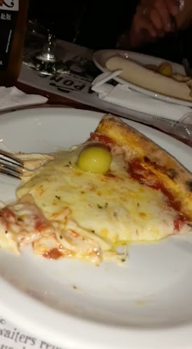 Opinii despre Capone Pizzas în San Salvador - Gastronomía y hostelería