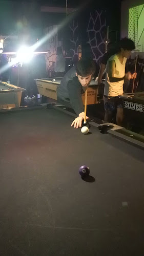BAR Y POOL BOLA 8