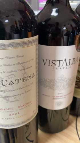 Opinii despre Entre Amigos Vinoteca în Corrientes - Gastronomía y hostelería