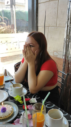 Opinii despre 10 Segundos în Buenos Aires - Gastronomía y hostelería