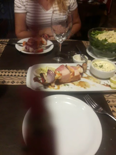 Opinii despre Pavarotti Restaurante Bodega în Bahía Blanca - Gastronomía y hostelería