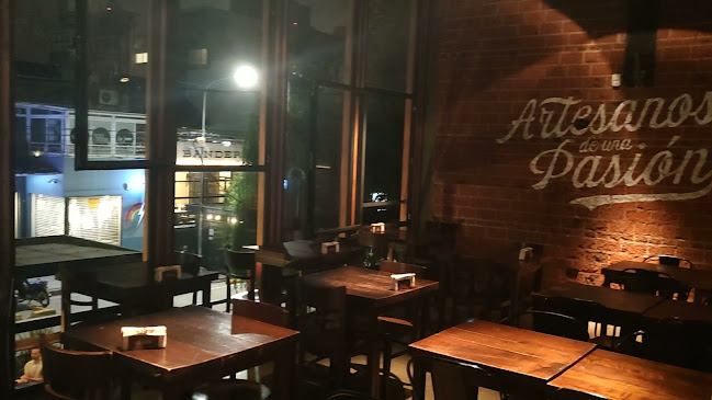 Opinii despre Glück Cervecería - zona Olavarría în Mar del Plata - Gastronomía y hostelería