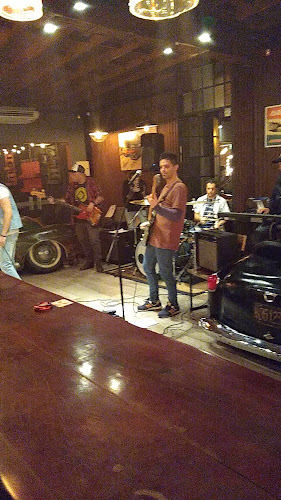 Comentarii opinii despre KIRA ROOFTOP