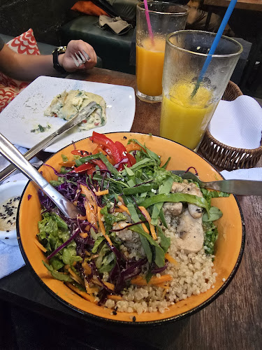 Comentarii opinii despre "La Semilla" - Cafetería - Pastelería - Restaurant