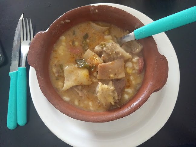 Av. Pellegrini 4092, S2000 Rosario, Santa Fe