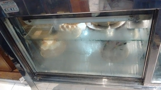 Comentarii opinii despre Panadería La Nueva Reina Del Pan Confitería