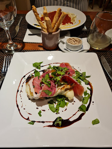 Sud Restaurant (Centro de San Rafael)